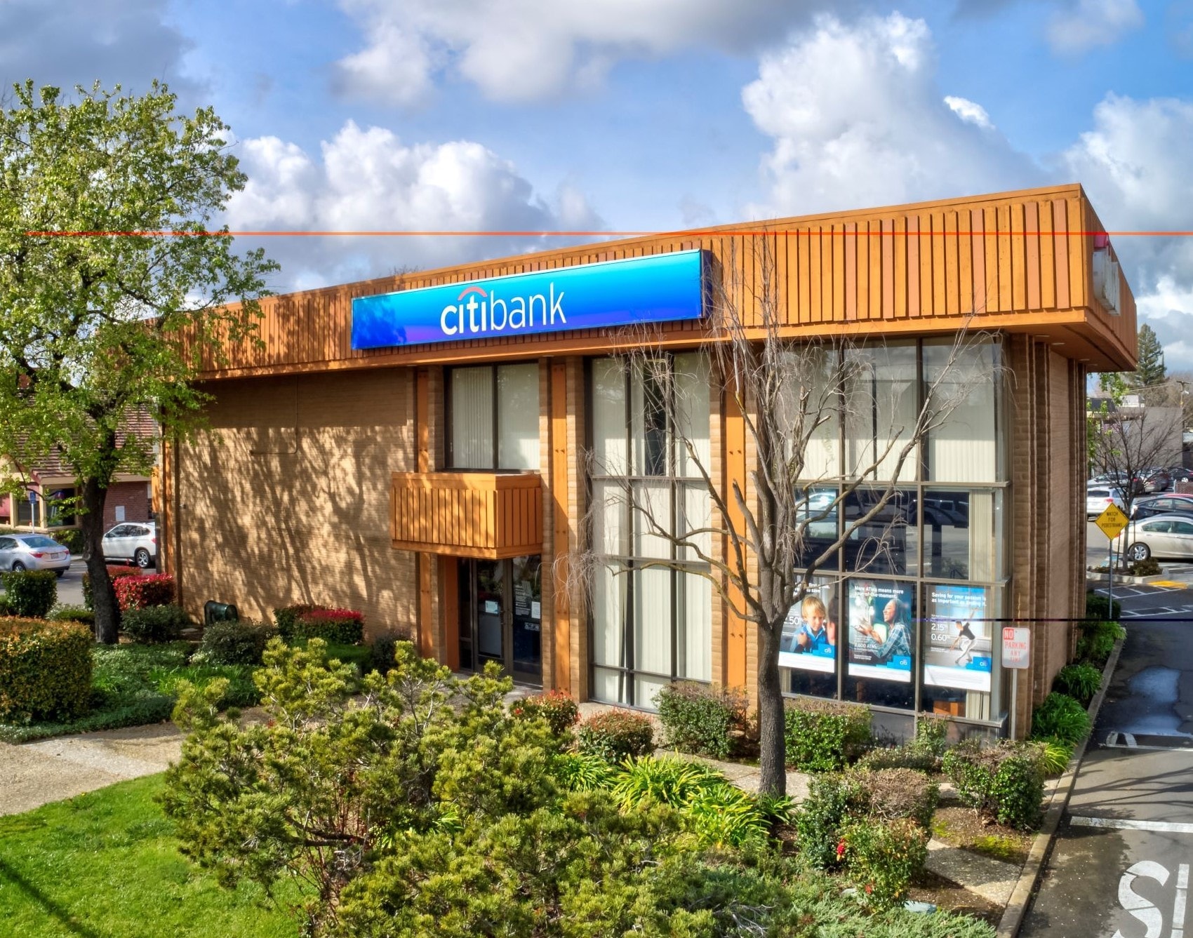 5618 Freeport Blvd, Sacramento, CA for lease Primary Photo- Image 1 of 6