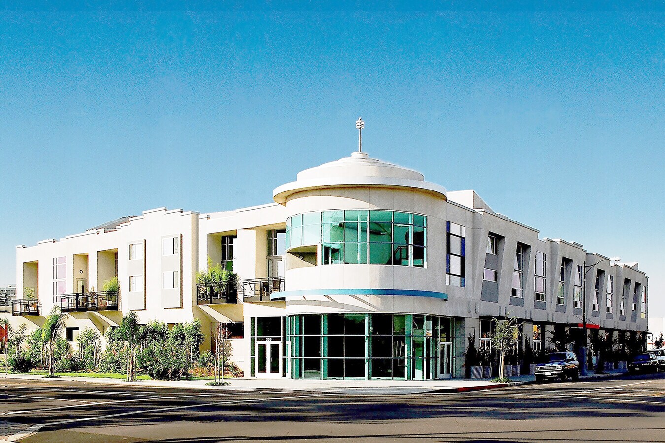 820-834 E 4th St, Long Beach, CA 90802 - Unité D - - Photo intérieure - Image 1 of 18
