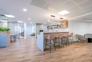 Plus de détails pour 4 St Pauls Chur, Londres - Bureau à louer