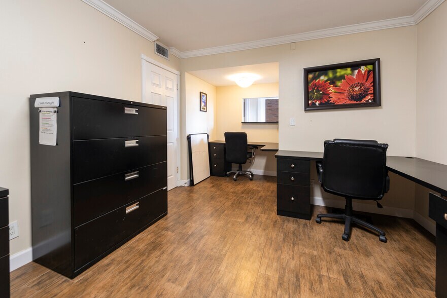 45 E Sheridan St, Dania Beach, FL à louer - Photo intérieure - Image 2 de 22