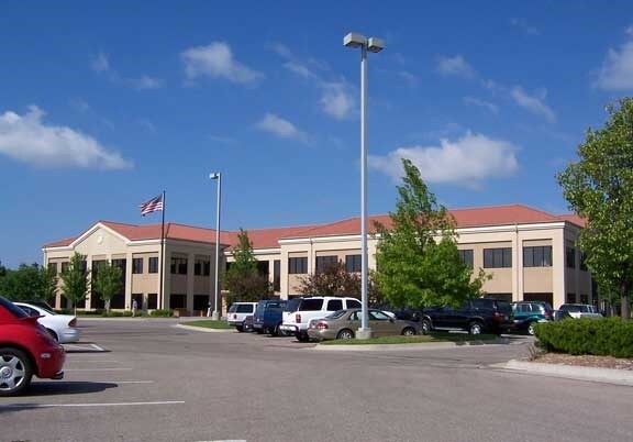 8415 E 21st St N, Wichita, KS à vendre - Photo du bâtiment - Image 2 de 13