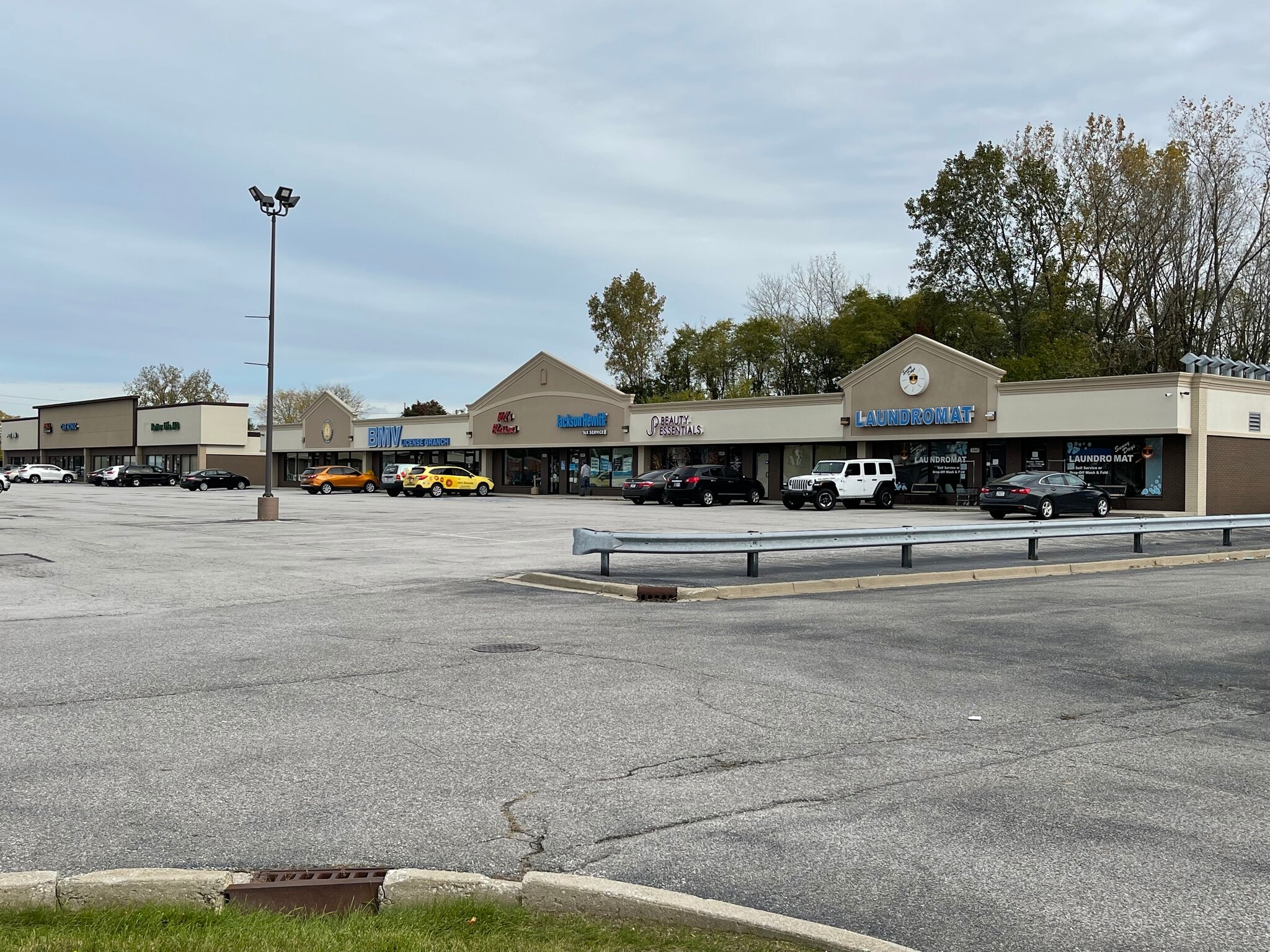 3283-3369 Willowcreek Rd, Portage, IN for lease Primary Photo- Image 1 of 9