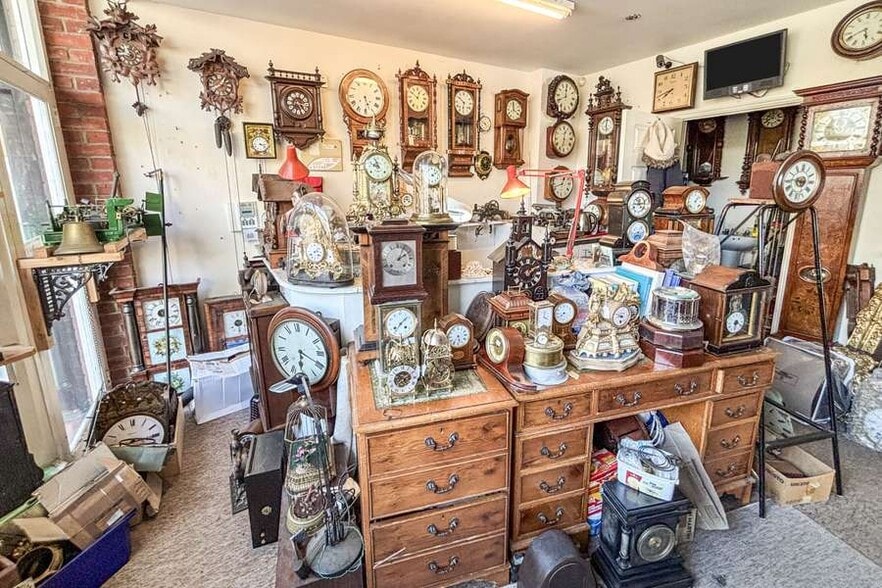 94 High St, Ventnor for sale - Building Photo - Image 2 of 5