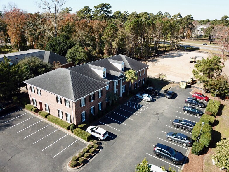 4589 Oleander Dr, Myrtle Beach, SC à vendre - Photo du bâtiment - Image 2 de 45