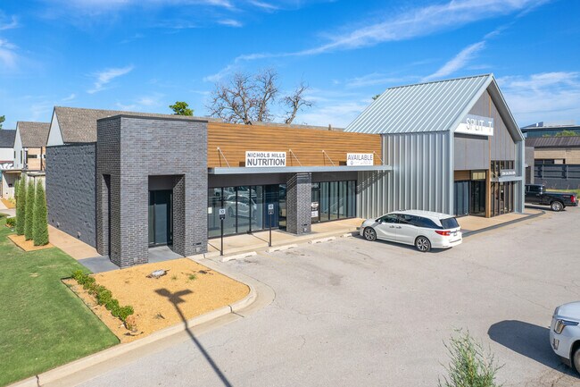 Plus de détails pour 5701 N Western Ave, Oklahoma City, OK - Bureau/Commerce de détail à louer