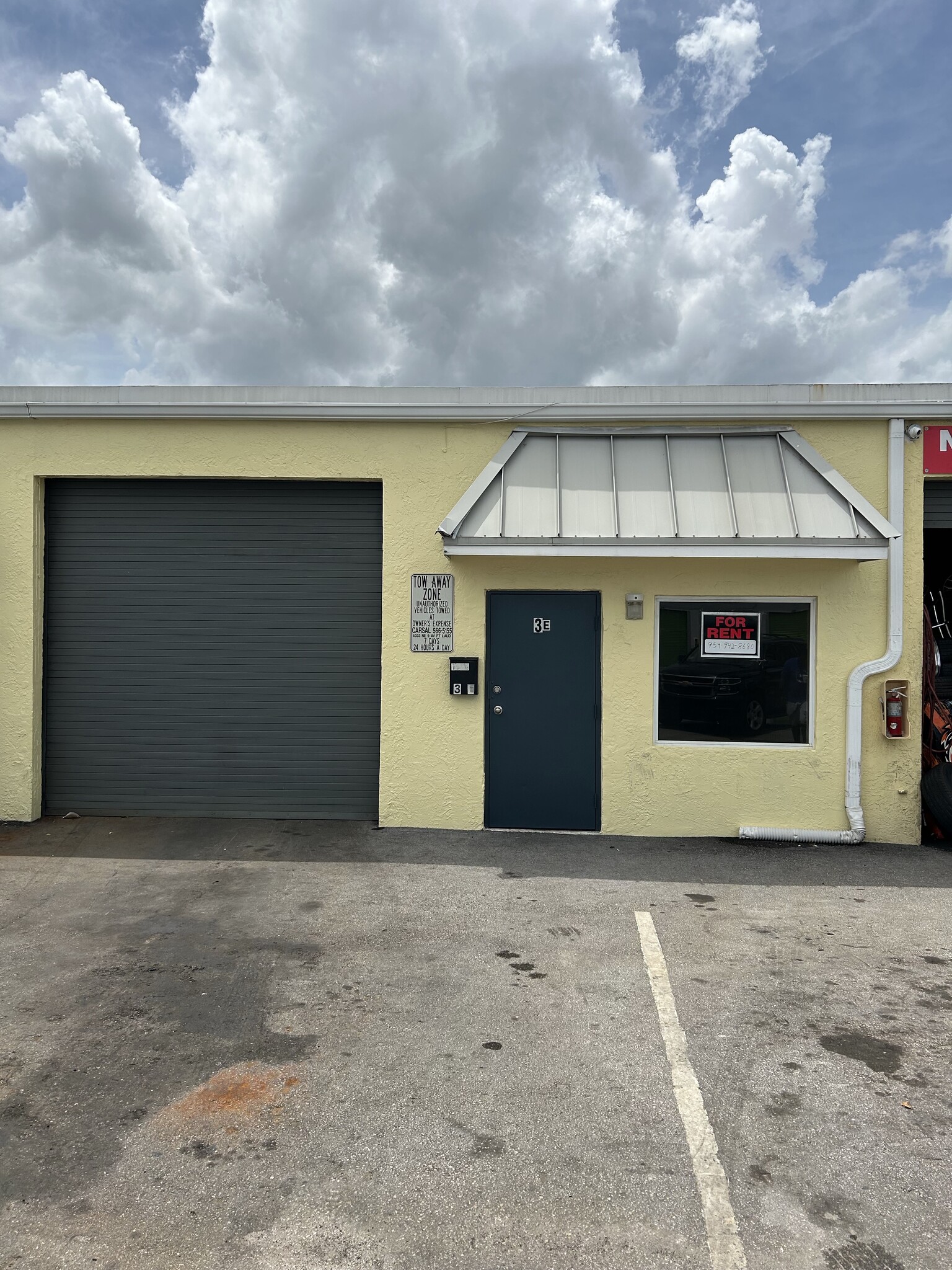 1080 S Dixie Hwy W, Pompano Beach, FL for lease Building Photo- Image 1 of 3