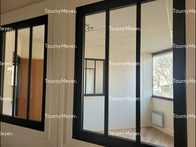 Bureau dans Rennes à louer - Photo du bâtiment - Image 2 de 6