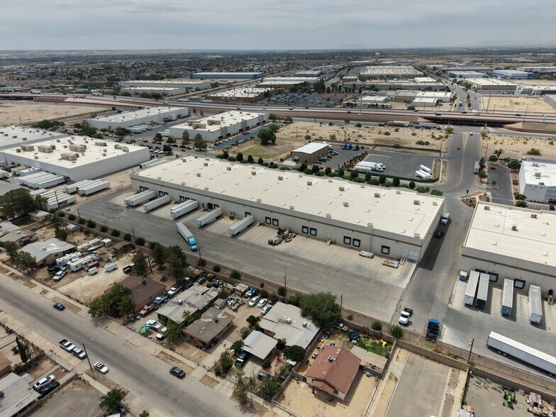 445 Pan American Dr, El Paso, TX à louer - Aérien - Image 3 de 30