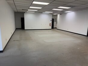 1360 W Littleton Blvd, Littleton, CO for lease Interior Photo- Image 2 of 3