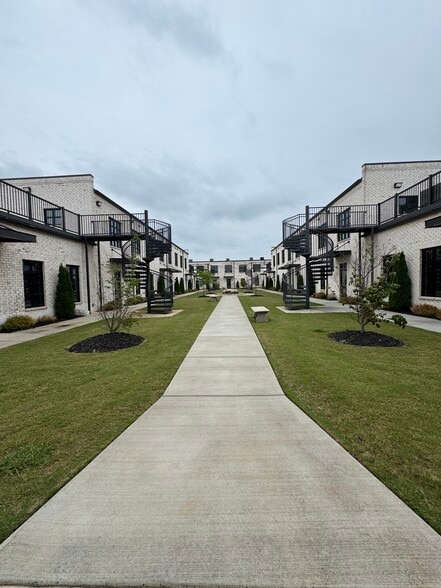 1740 Grassland Pky, Alpharetta, GA for lease - Building Photo - Image 1 of 8