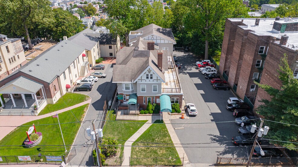 461-467 Mt Prospect ave, Newark, NJ à vendre - Photo du bâtiment - Image 3 de 50