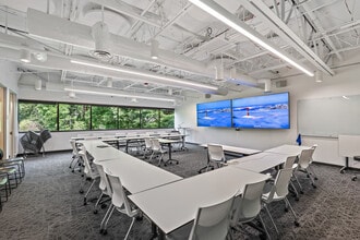 1745 114th Ave SE, Bellevue, WA for lease Interior Photo- Image 1 of 3