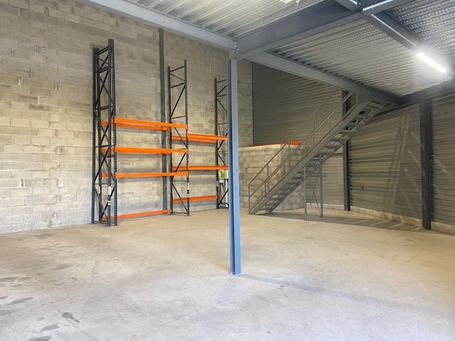 12 Rue Léopha, Mions à louer - Photo intérieure - Image 2 de 9