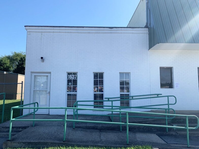 1645-1647 Middle Tennessee Blvd, Murfreesboro, TN for sale - Building Photo - Image 3 of 9