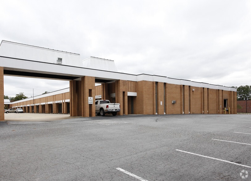4445 Commerce Dr SW, Atlanta, GA for lease - Primary Photo - Image 1 of 4