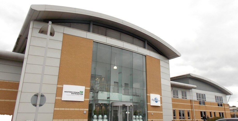 Herald Way, Castle Donington for lease - Building Photo - Image 3 of 14