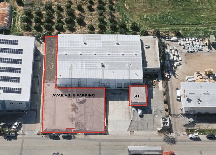 5326 E Pine Ave, Fresno, CA for lease - Building Photo - Image 1 of 9