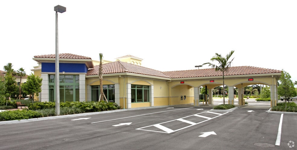 9909 Hagen Ranch Rd, Boynton Beach, FL for sale - Building Photo - Image 2 of 8