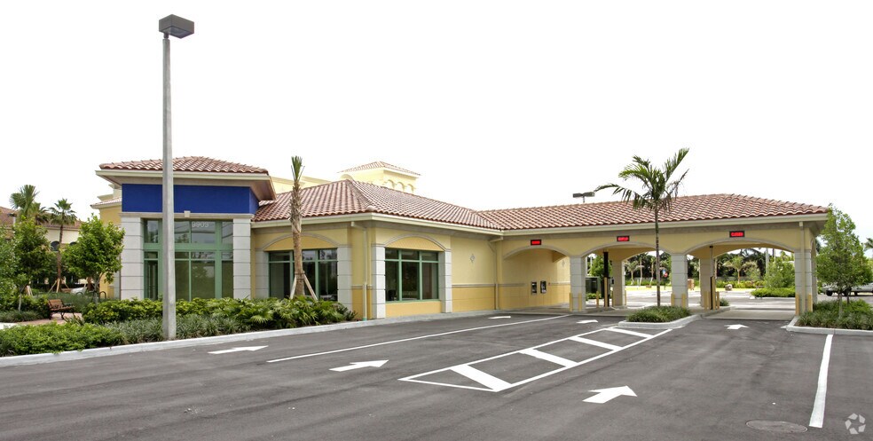 9909 Hagen Ranch Rd, Boynton Beach, FL à vendre - Photo du bâtiment - Image 2 de 8