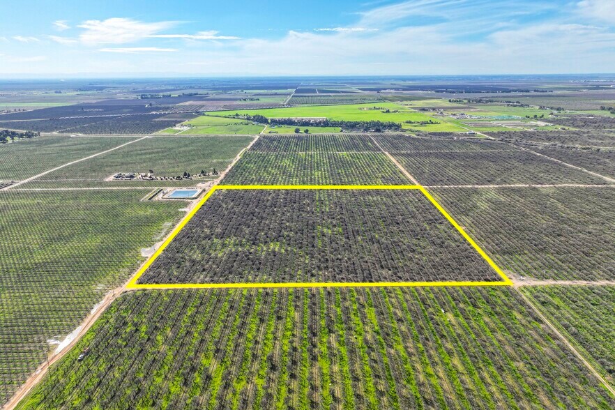 Ave. 20, Madera, CA à vendre - Photo du bâtiment - Image 2 de 9