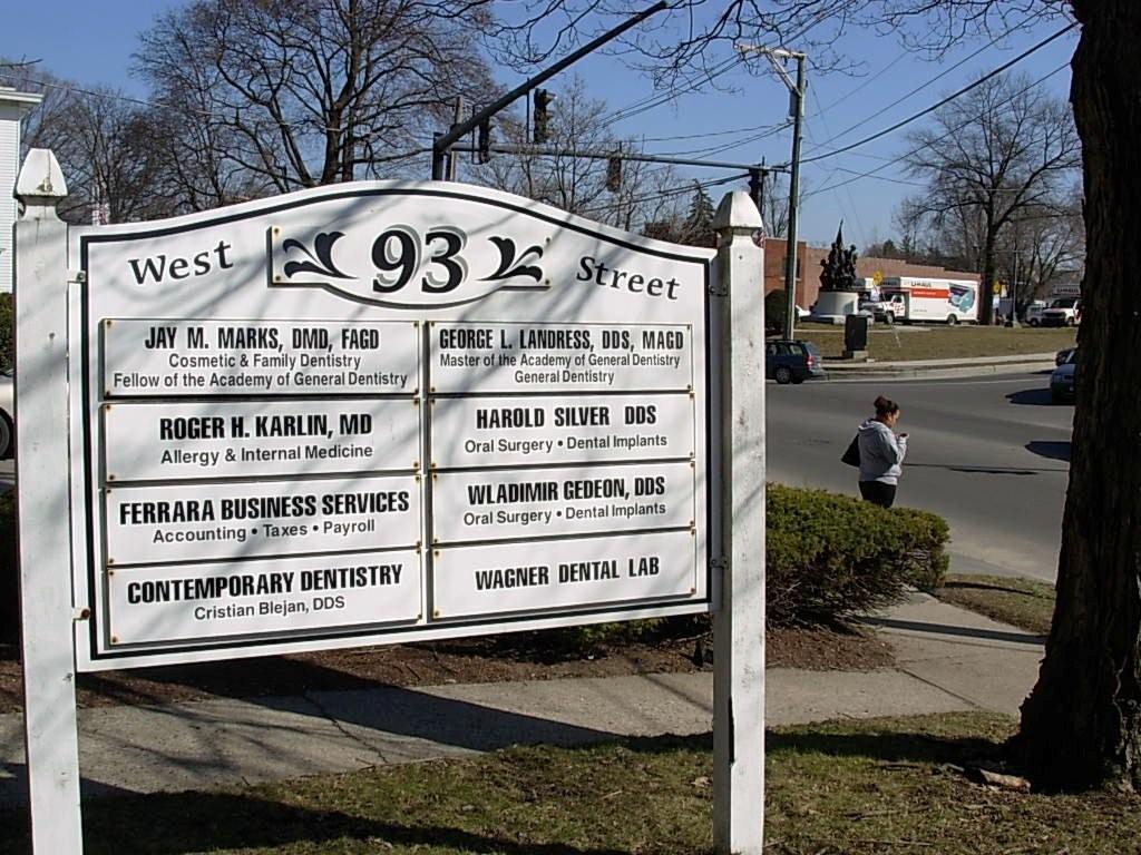 93 West St, Danbury, CT à vendre Photo du bâtiment- Image 1 de 12
