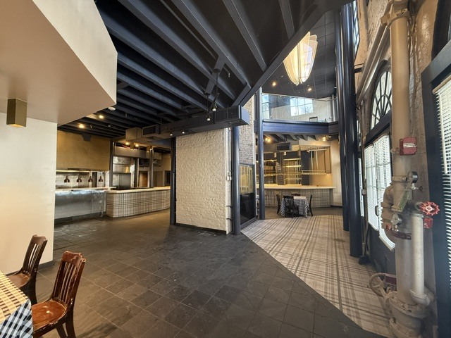 534 Saint Louis St, New Orleans, LA for lease - Interior Photo - Image 3 of 8
