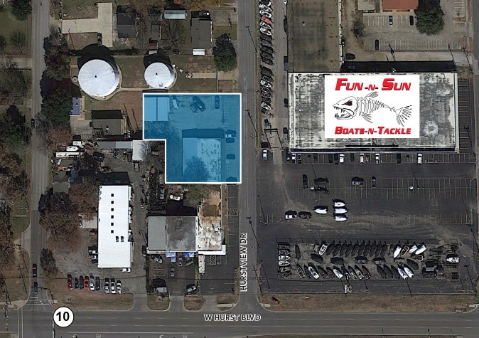 111-113 Souder Dr, Hurst, TX for sale - Primary Photo - Image 1 of 2