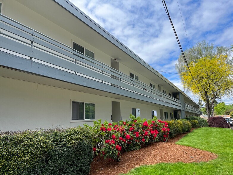 11181-11211 NE Weidler St, Portland, OR à vendre - Photo du bâtiment - Image 2 de 19