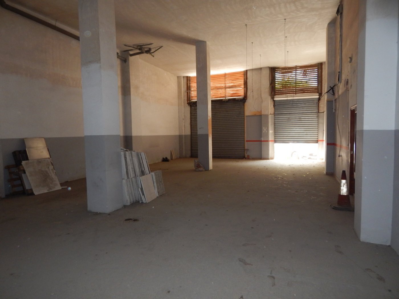 Commerce de détail dans Ontinyent, Valencia à vendre Photo du bâtiment- Image 1 de 9