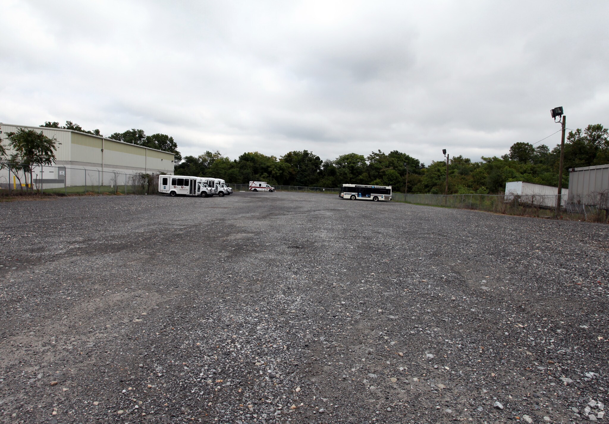 415 Rogers Rd, Wilmington, DE à louer Photo principale- Image 1 de 4