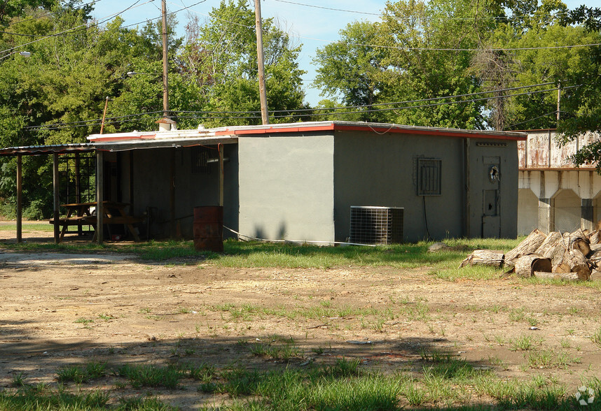 1106 Gallatin St, Jackson, MS for lease - Building Photo - Image 2 of 2