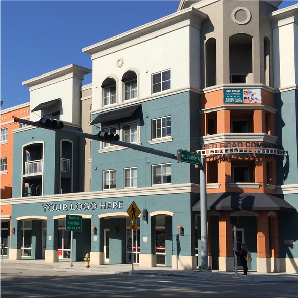 6620 SW 57th Ave, Miami, FL à louer - Photo du bâtiment - Image 3 de 4