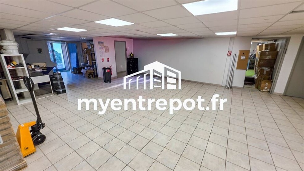 16 Boulevard De La Pomme, Marseille à louer - Photo intérieure - Image 2 de 6