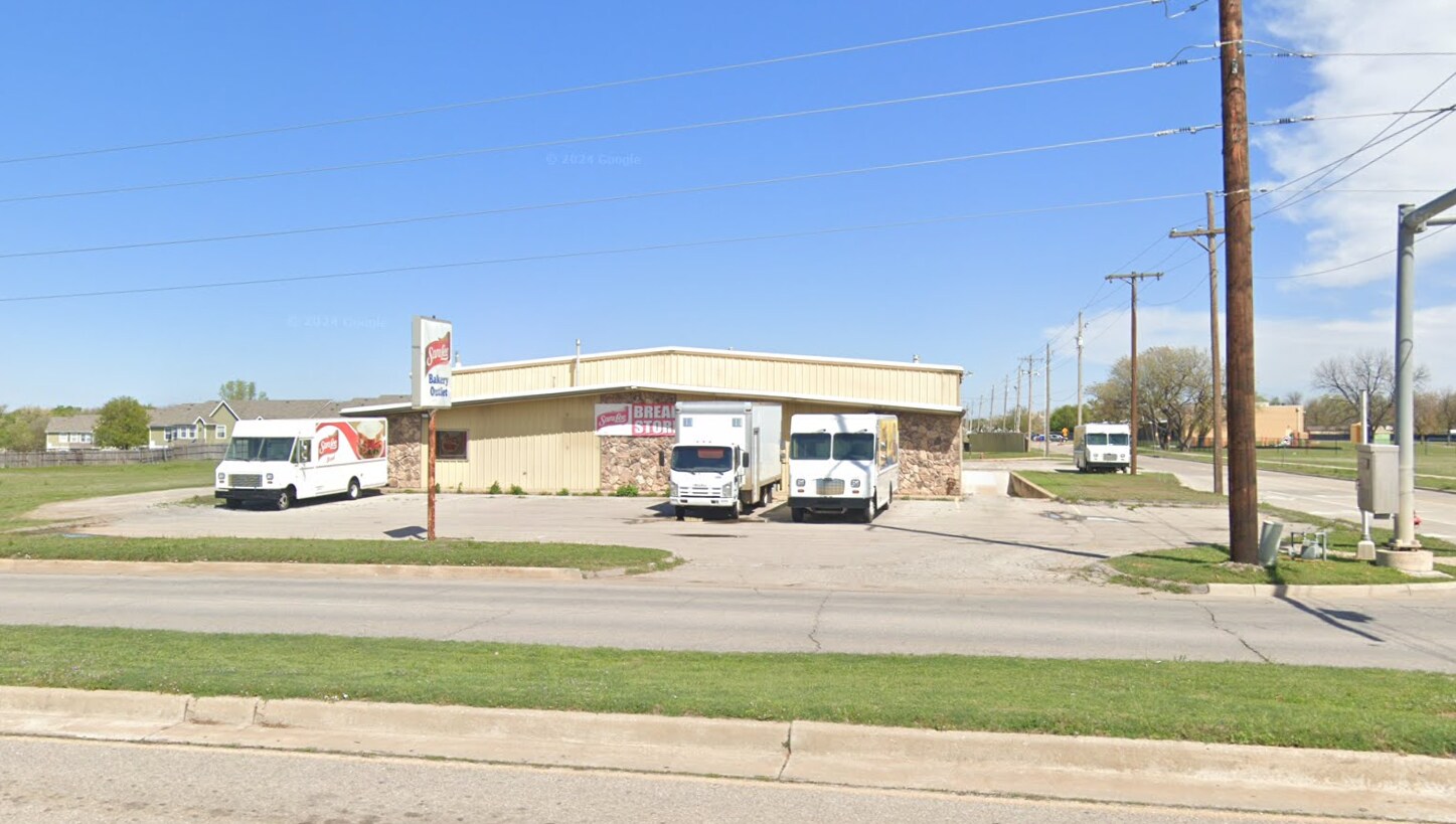 2701 SW Lee Blvd, Lawton, OK à vendre Photo du bâtiment- Image 1 de 6