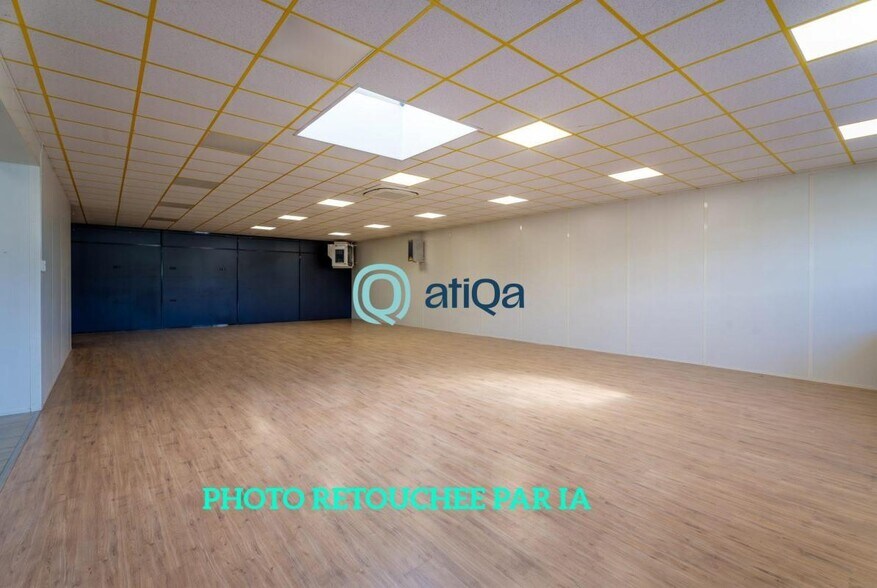 Retail in Mâcon for lease - Interior Photo - Image 2 of 7