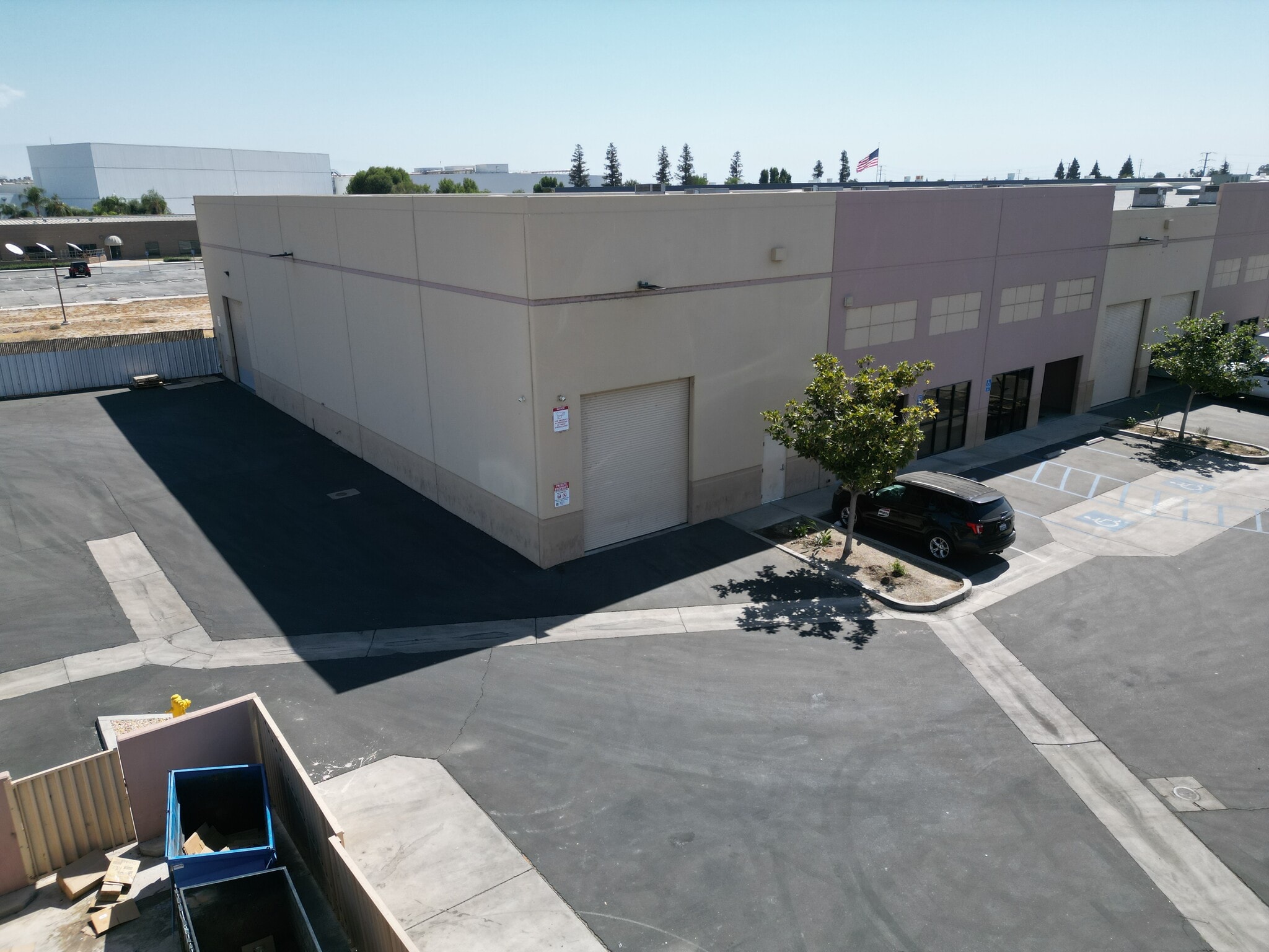 4300-4308 Resnik Ct, Bakersfield, CA for lease Building Photo- Image 1 of 10