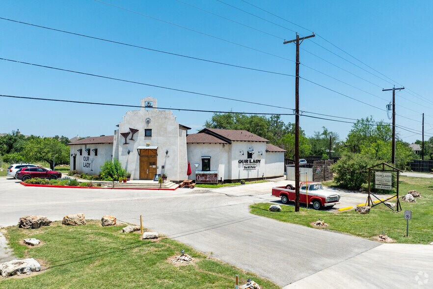 1720 Gruene Rd, New Braunfels, TX à vendre - Photo du bâtiment - Image 2 de 32
