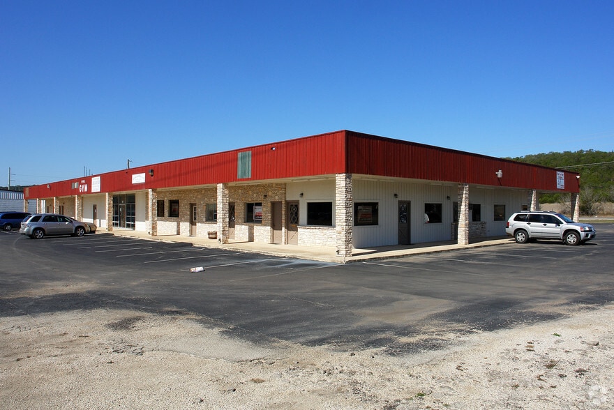 1175 FM 2673, Canyon Lake, TX for sale - Primary Photo - Image 1 of 14