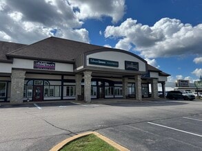 1026 Palisades Blvd, Osage Beach, MO for lease Interior Photo- Image 2 of 8