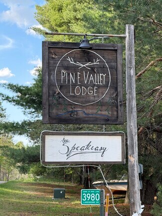 Plus de détails pour 3980 Lakeshore Dr, Rhinelander, WI - Spécialité à vendre
