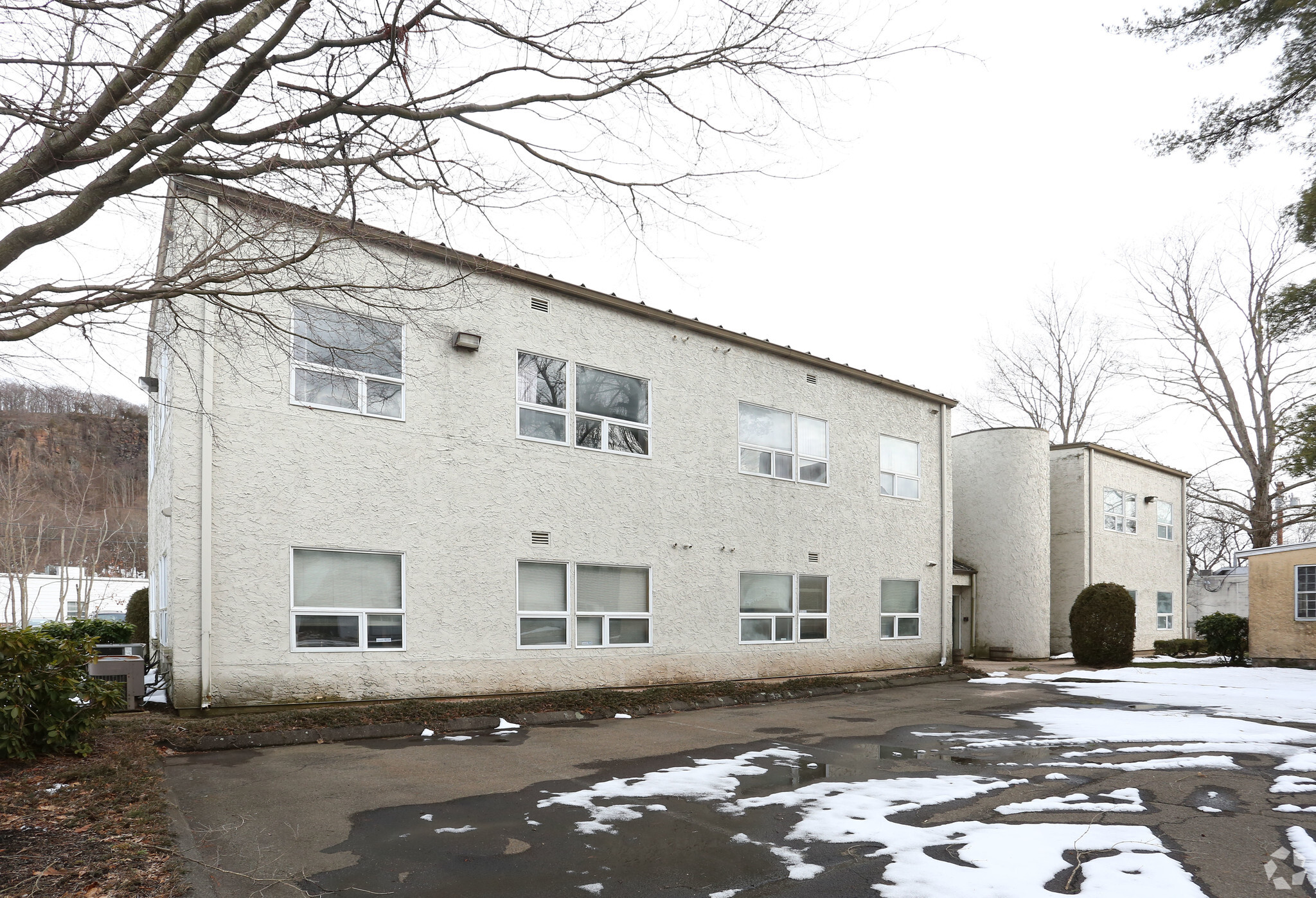 Office in Woodbridge, CT for sale Primary Photo- Image 1 of 1