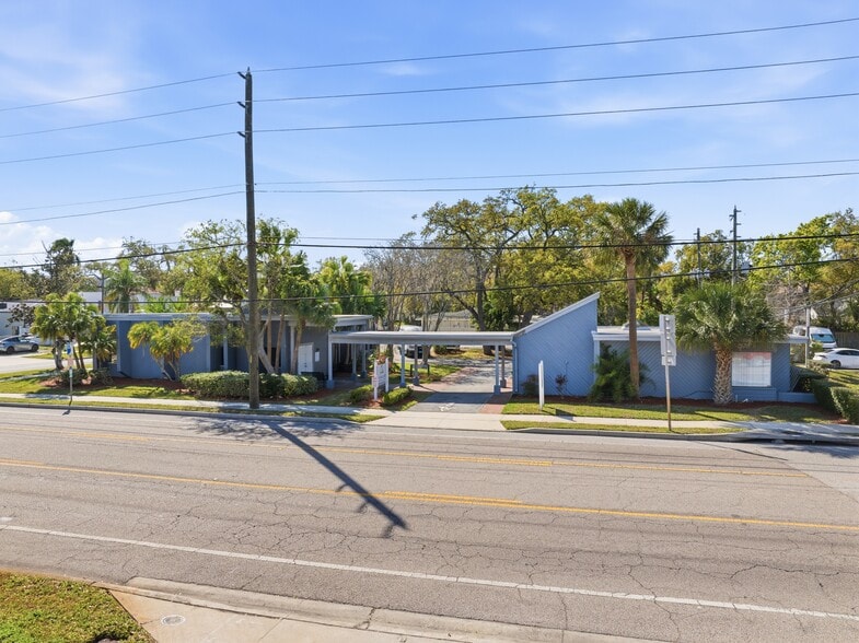 906 S Fort Harrison Ave, Clearwater, FL for sale - Primary Photo - Image 1 of 39