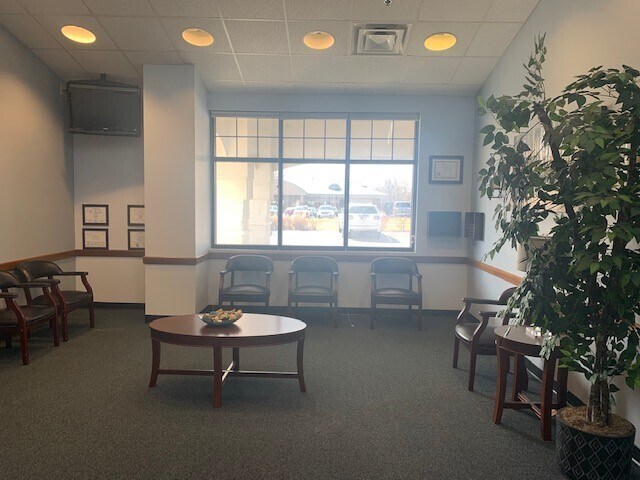 10020 Dupont Circle Ct, Fort Wayne, IN à louer - Photo intérieure - Image 2 de 6