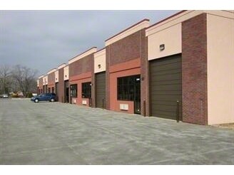 2717-2761 Delaney Rd, Waukegan, IL à vendre Photo principale- Image 1 de 1