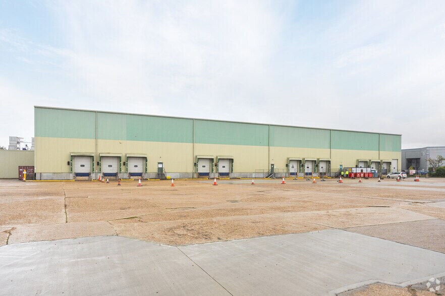 Transfesa Rd, Paddock Wood à louer - Photo du bâtiment - Image 2 de 2