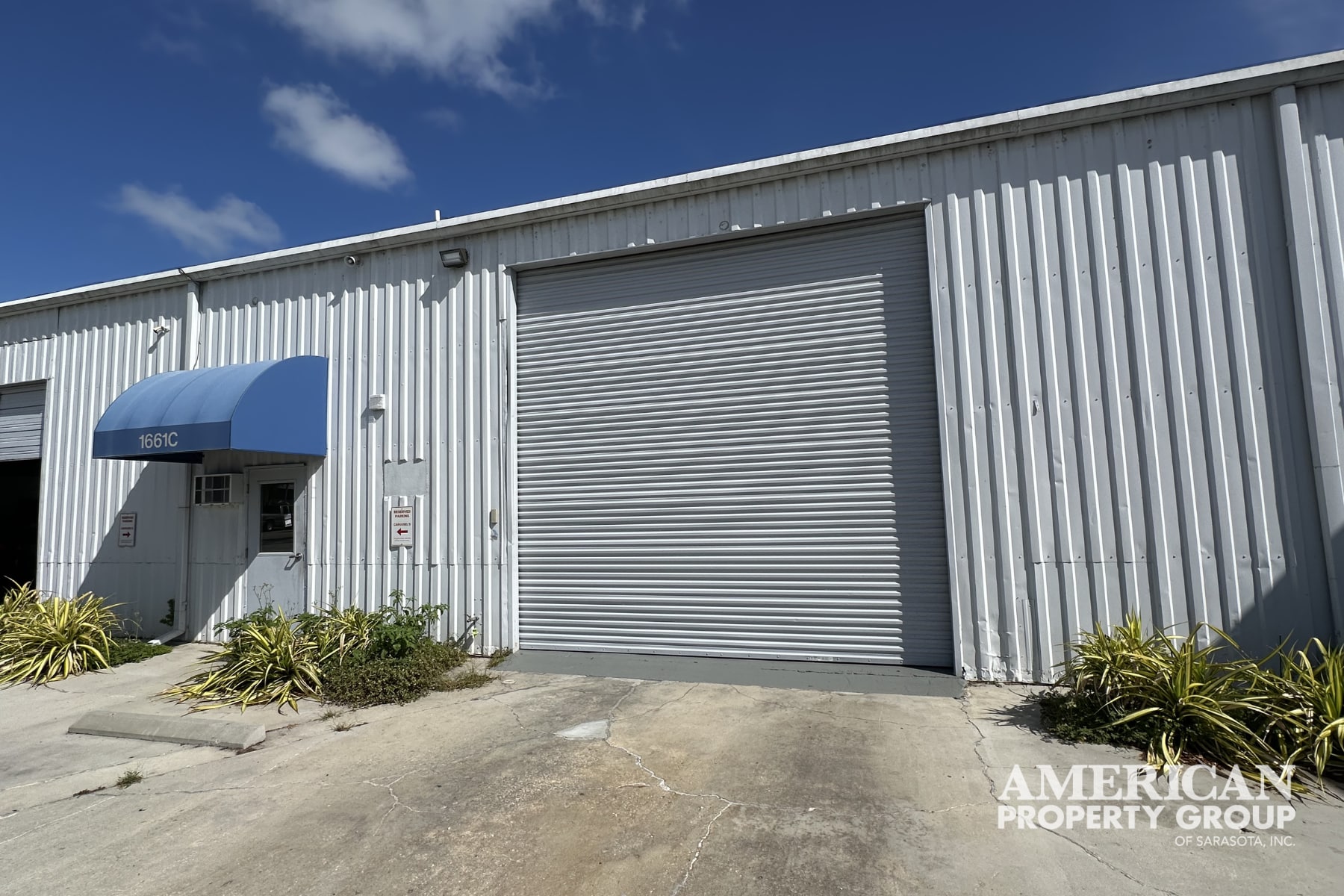 1657 University Pky, Sarasota, FL à louer Photo intérieure- Image 1 de 4
