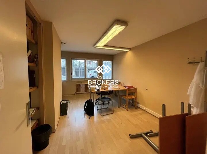 Commerce de détail dans Grenoble à louer - Photo intérieure - Image 3 de 8