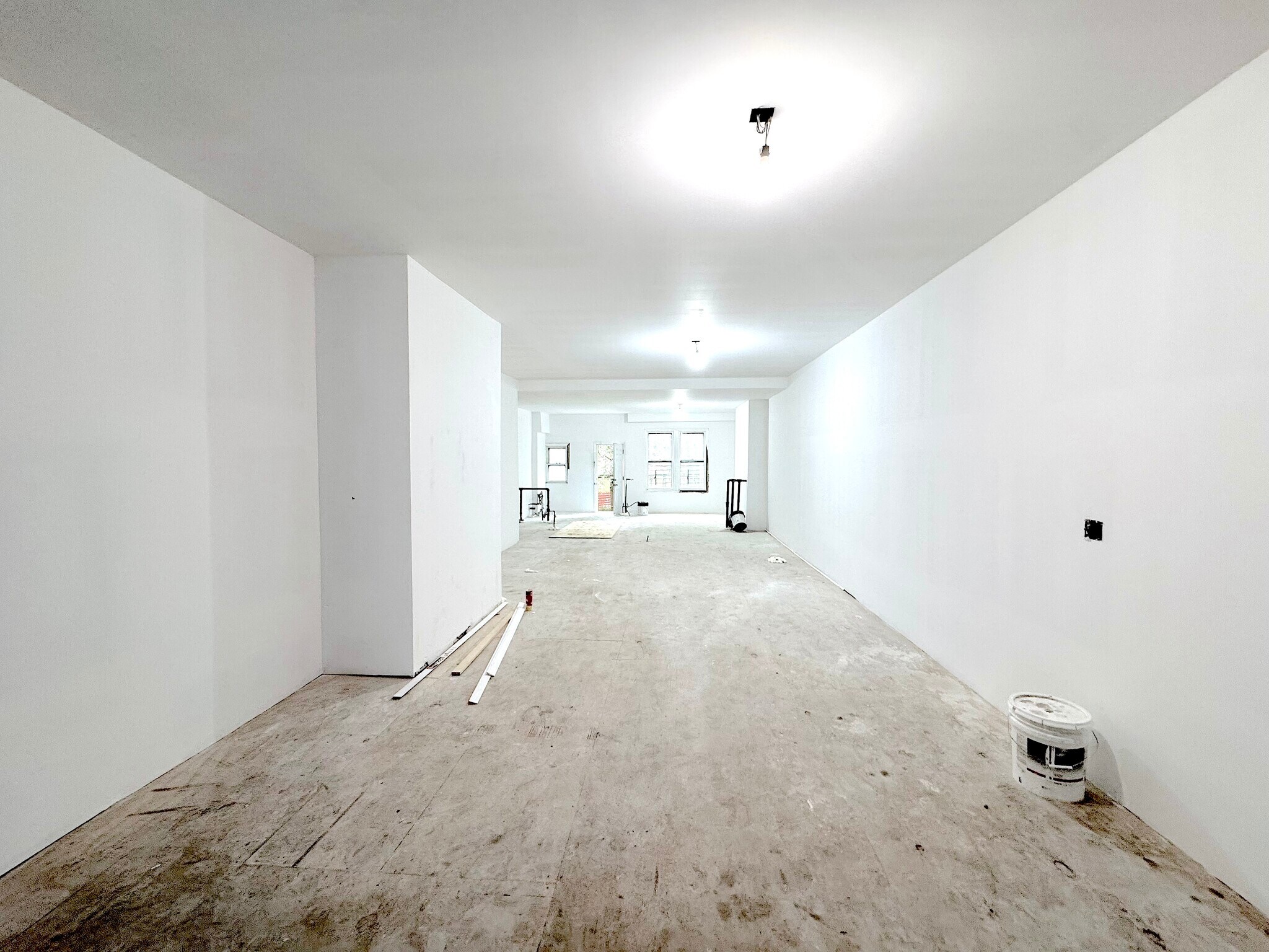 431 Metropolitan Ave, Brooklyn, NY for lease Building Photo- Image 1 of 7