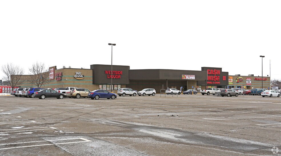 1001 4th St SE, Saint Cloud, MN for lease - Building Photo - Image 2 of 2