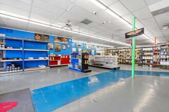 617-623 Fredericksburg Rd, San Antonio, TX for lease Interior Photo- Image 1 of 9